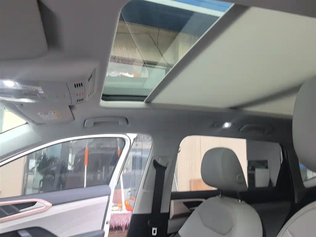 Volkswagen Tharu 2024 300TSI 2WD Full Moon Edition фото 8