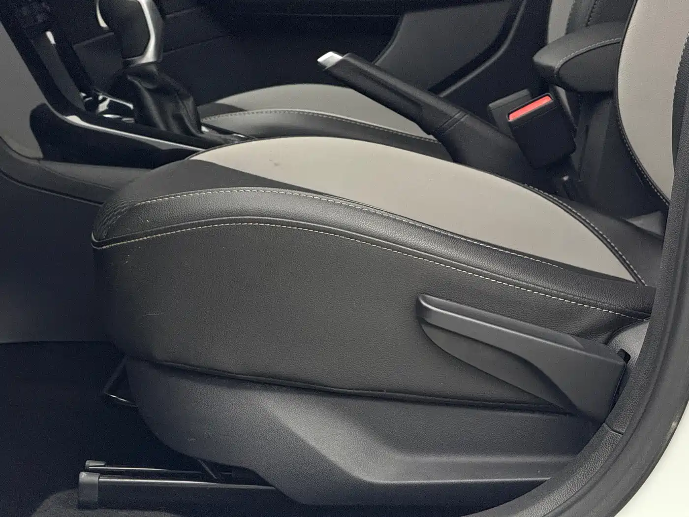 Volkswagen Tanying 2023 Model 200TSI DSG Joy Smart Connect Edition фото 9