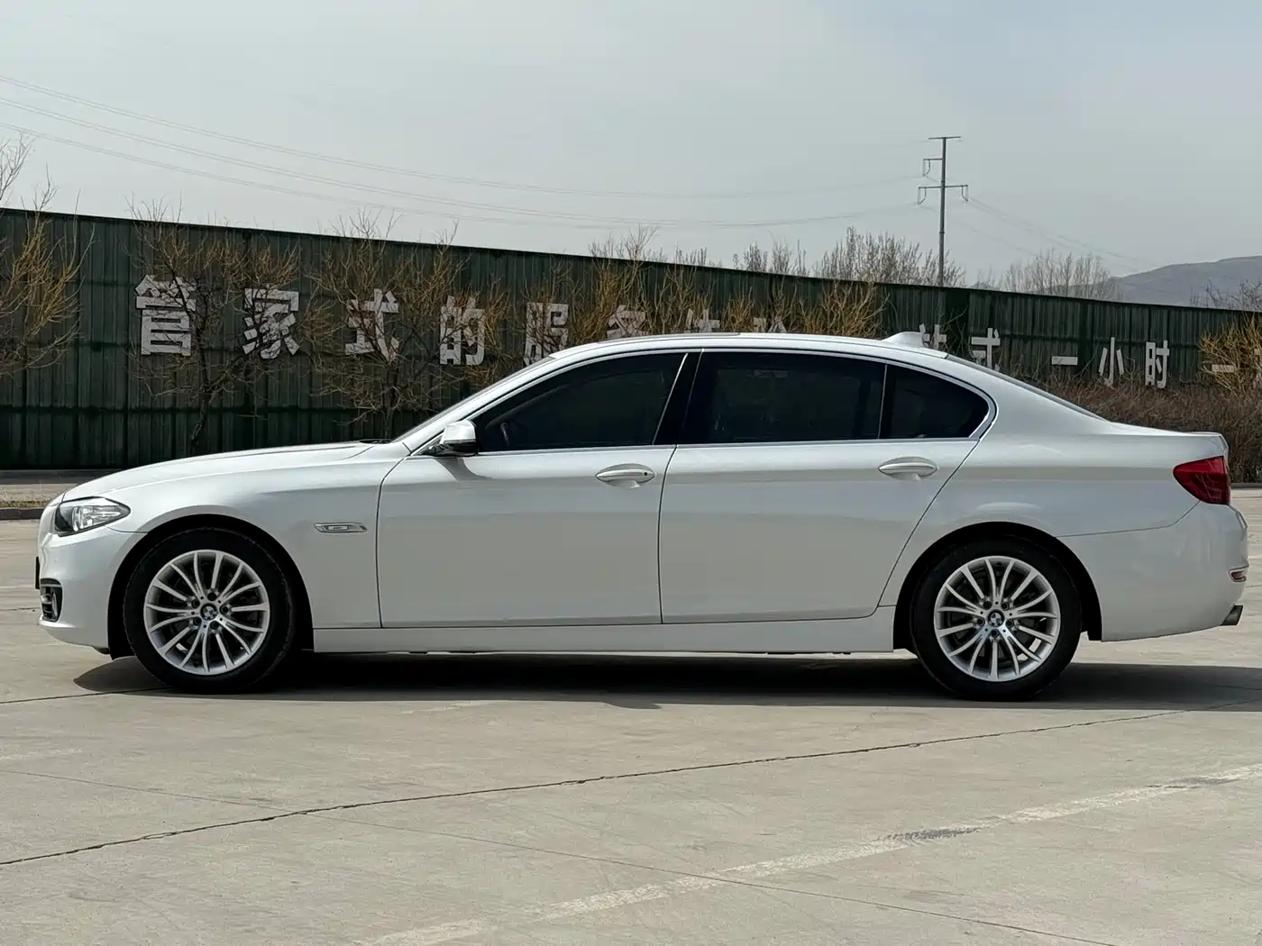 BMW 5 Series 2014 525Li Luxury Design Package фото 15