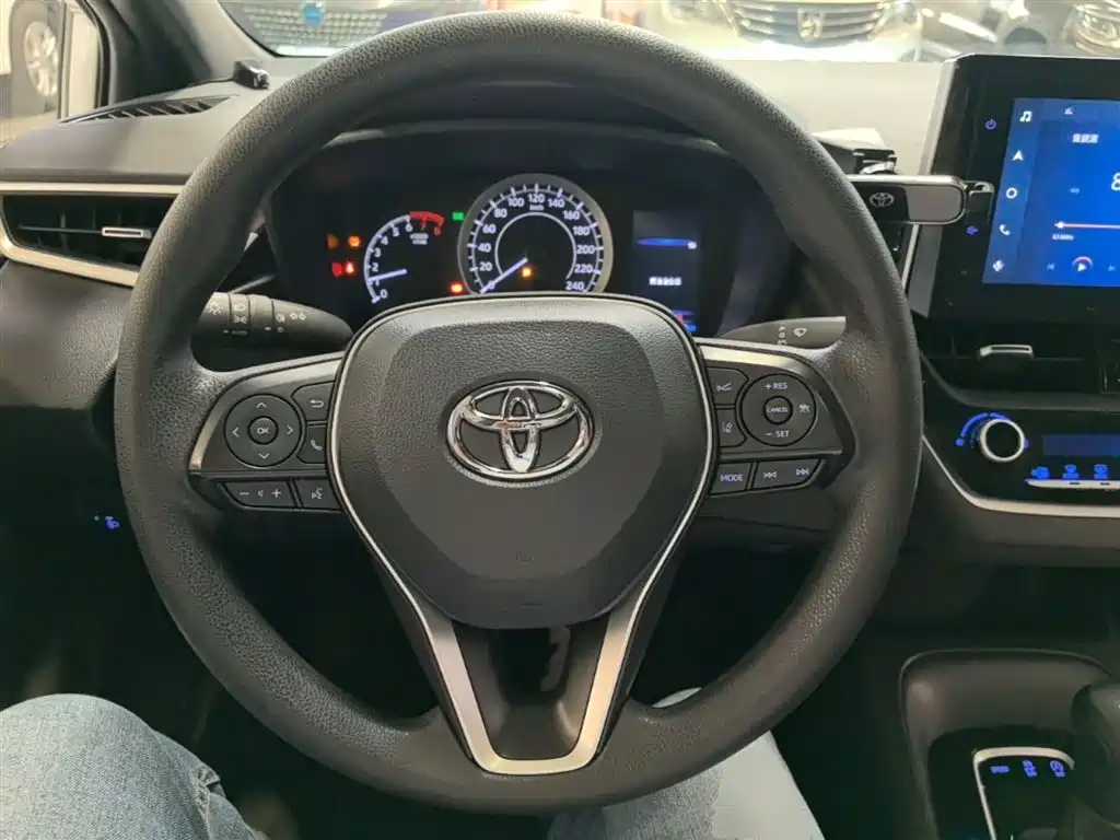 Toyota Levin 2021 185T CVT Luxury Edition фото 11