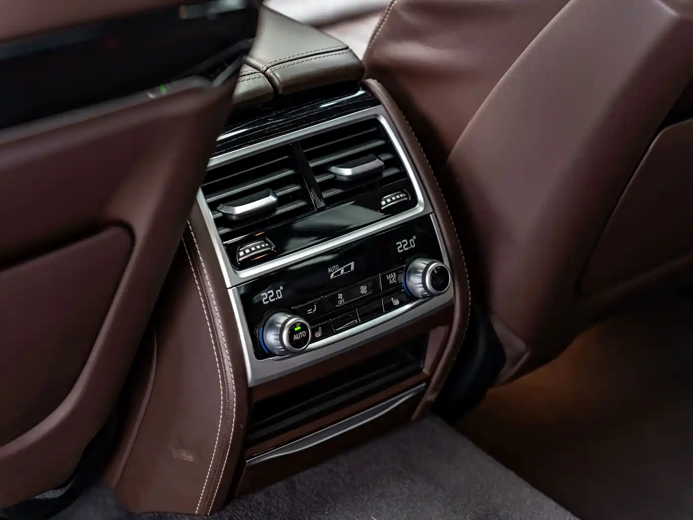 Photo 12 - BMW 7 Series