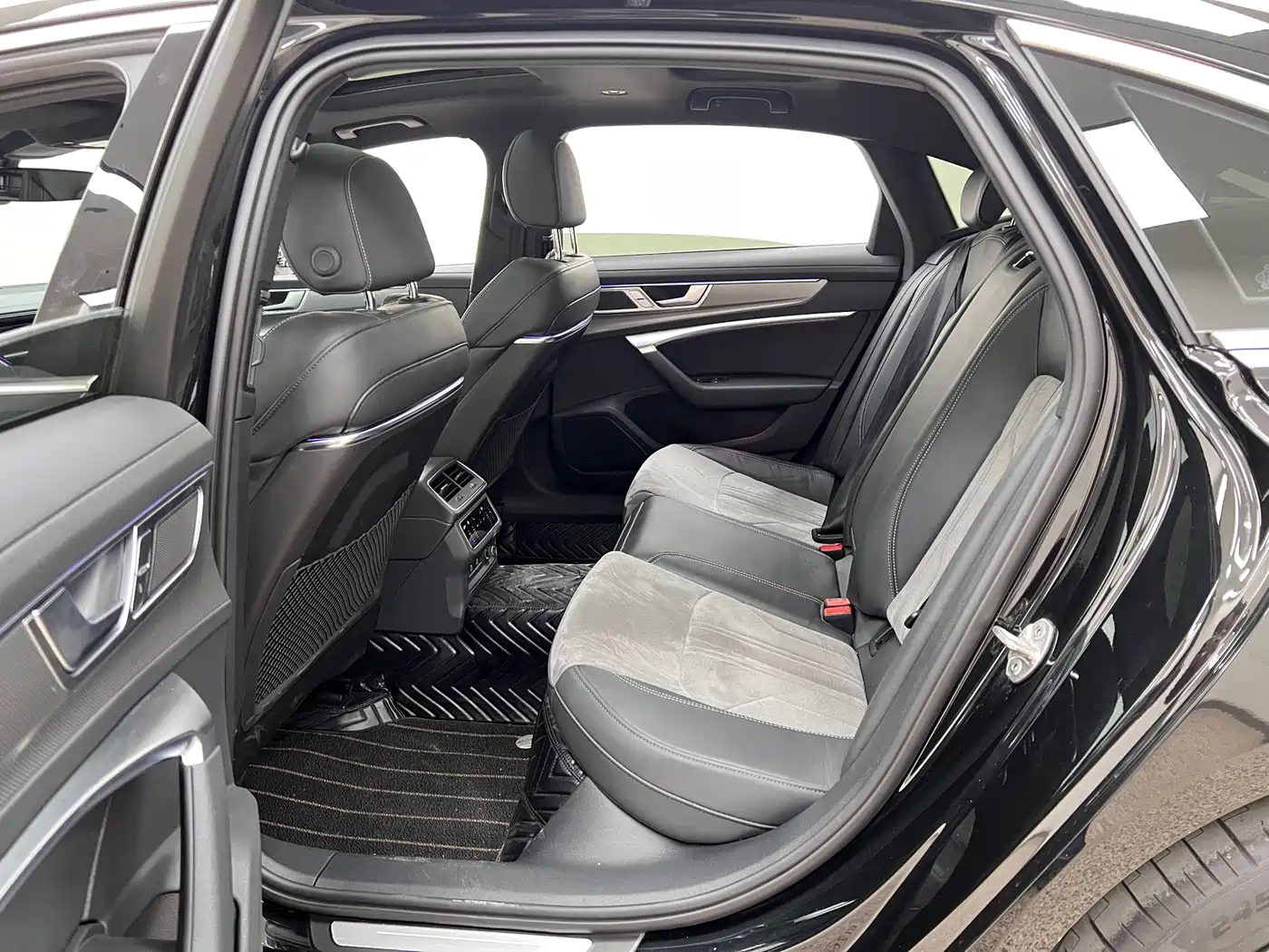 Audi A6L 2024 45 TFSI Premium Dynamic фото 11