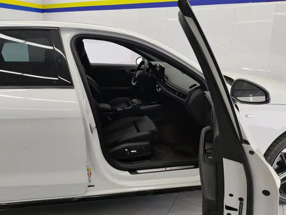 Audi A4L 2024 40 TFSI Luxury Dynamic фото 8