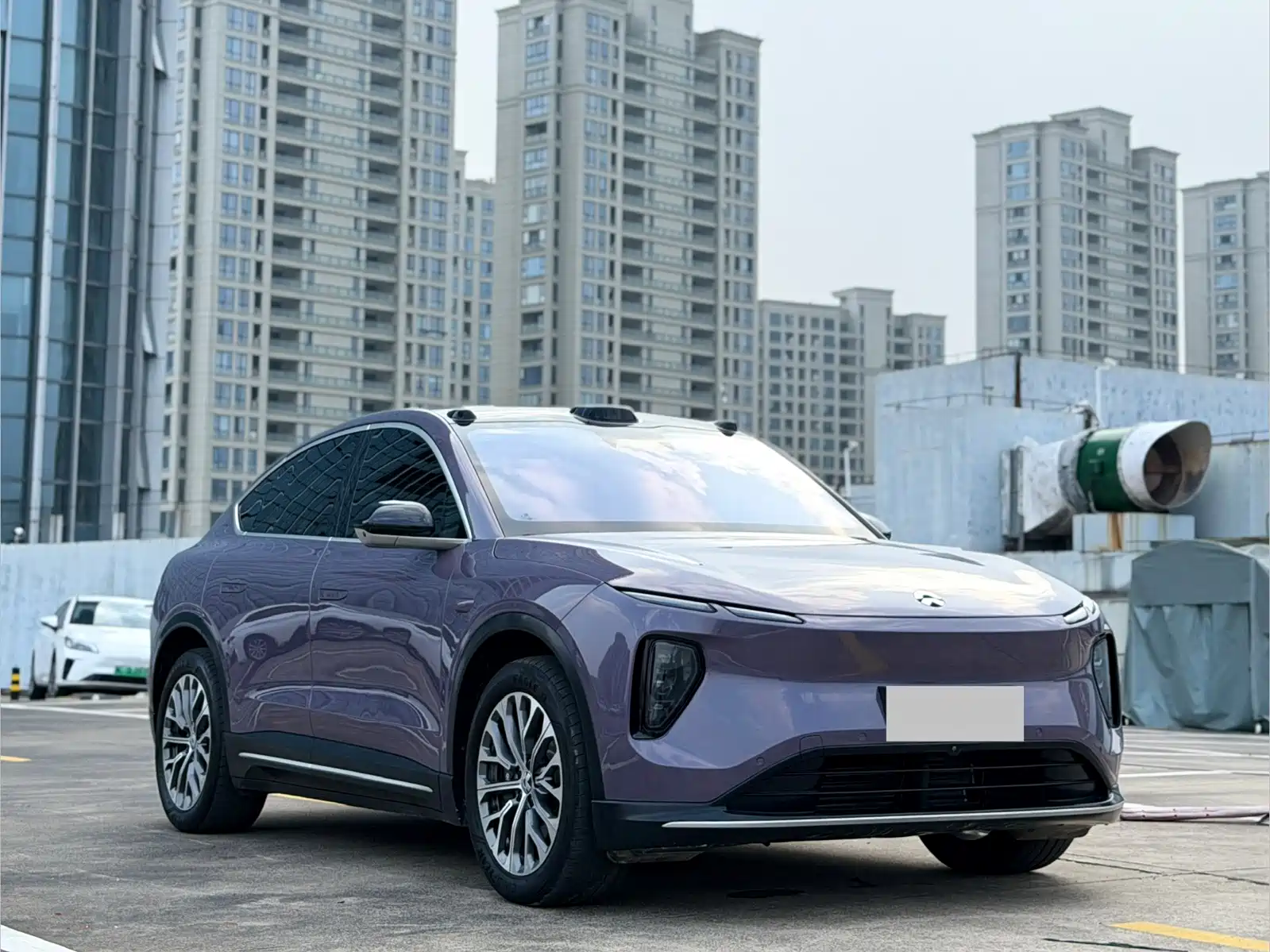 Фото 3 - NIO EC6