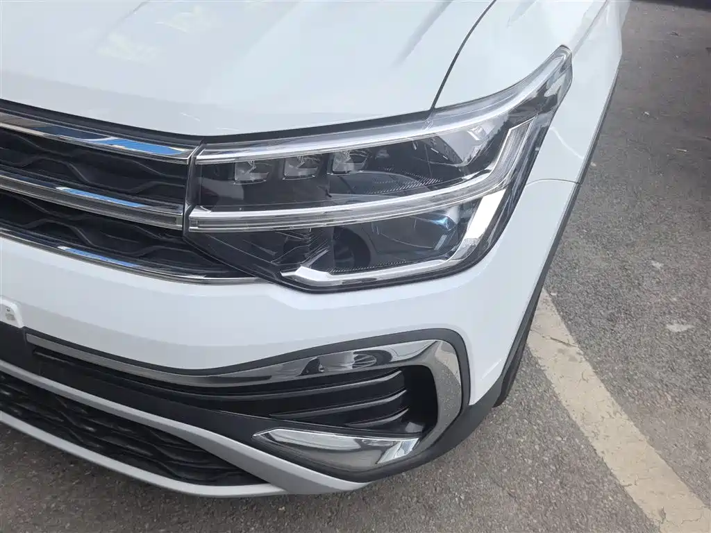 Volkswagen Tharu 2024 300TSI 2WD Full Moon Edition фото 15