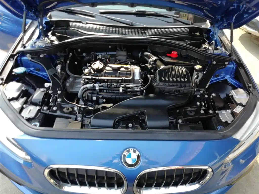 BMW 1 Series 2017 118i Sport фото 17