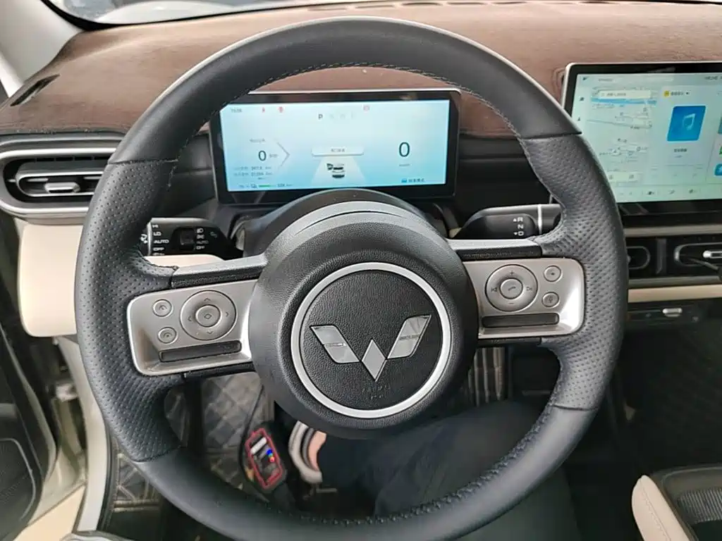 Wuling Motors Wuling Binguo PLUS 2024 2024 Model 330km 5-Seater