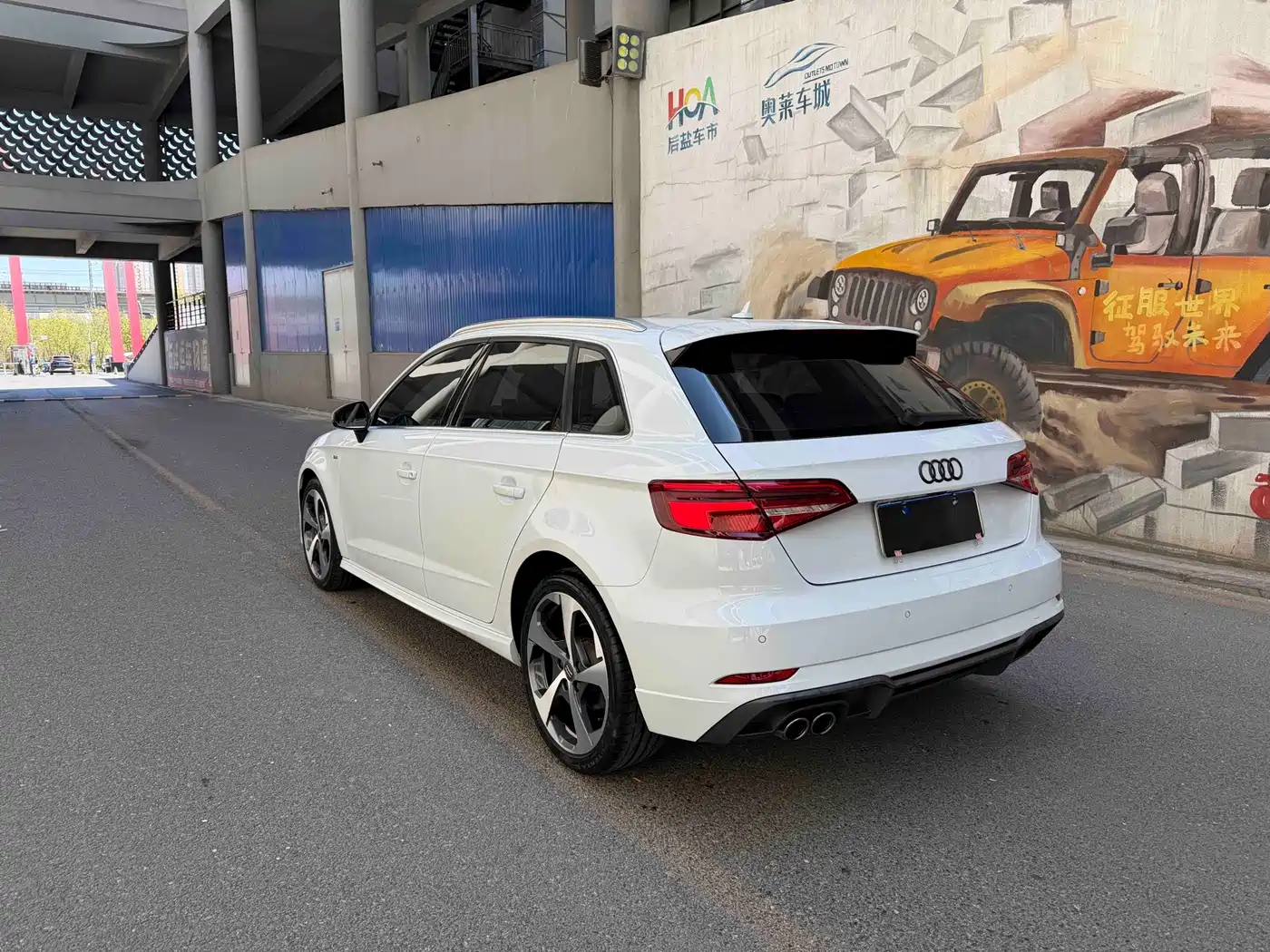 Audi A3 2018 30th Anniversary Sportback 35 TFSI Sport фото 4
