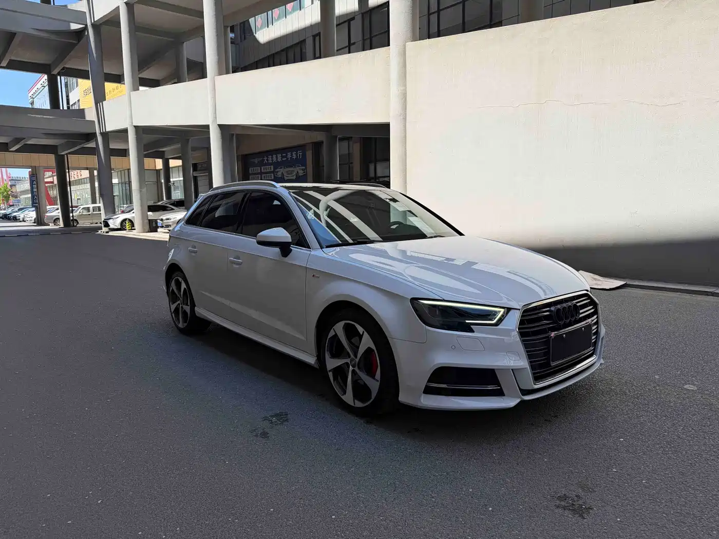 Audi A3 2018 30th Anniversary Sportback 35 TFSI Sport фото 3
