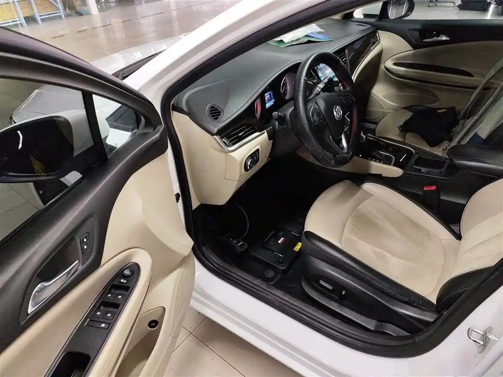 Buick Verano 2019 Sedan 15S Auto Leading фото 13