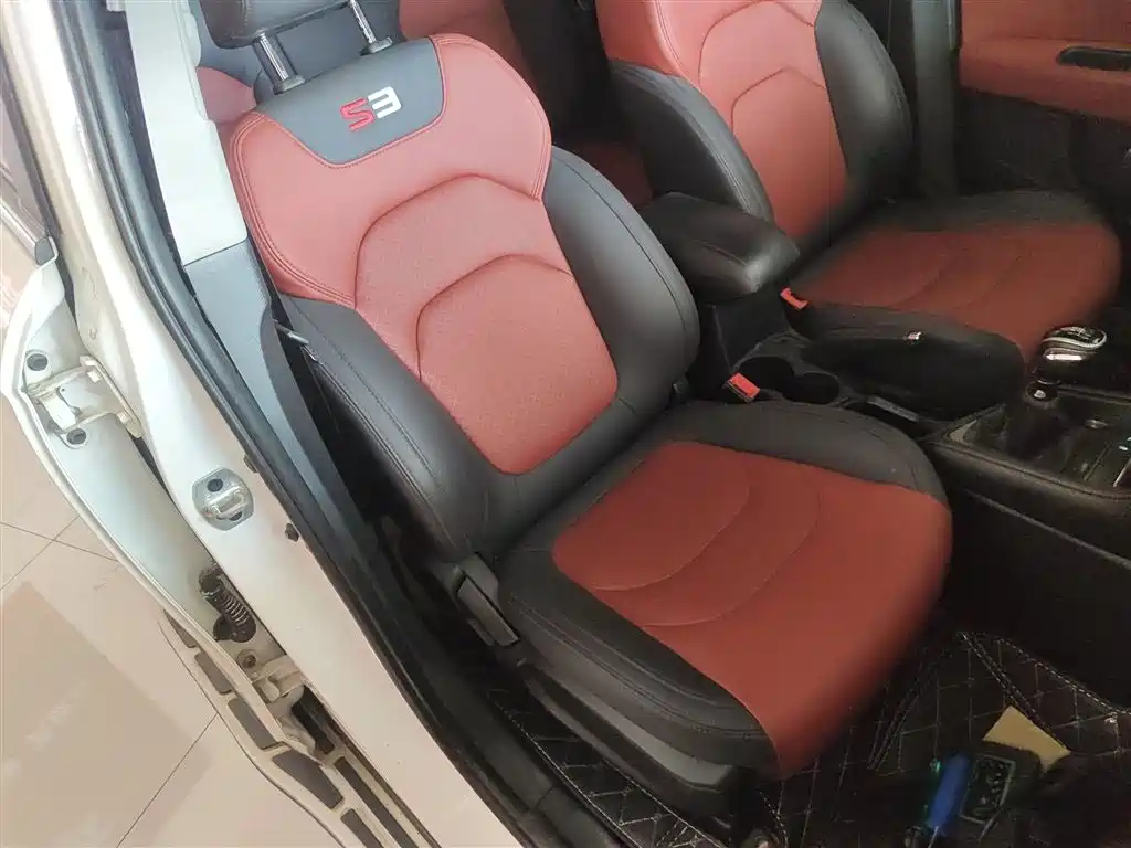 JAC Motors Refine S3 2017 2017 1.5L Manual Luxury Smart