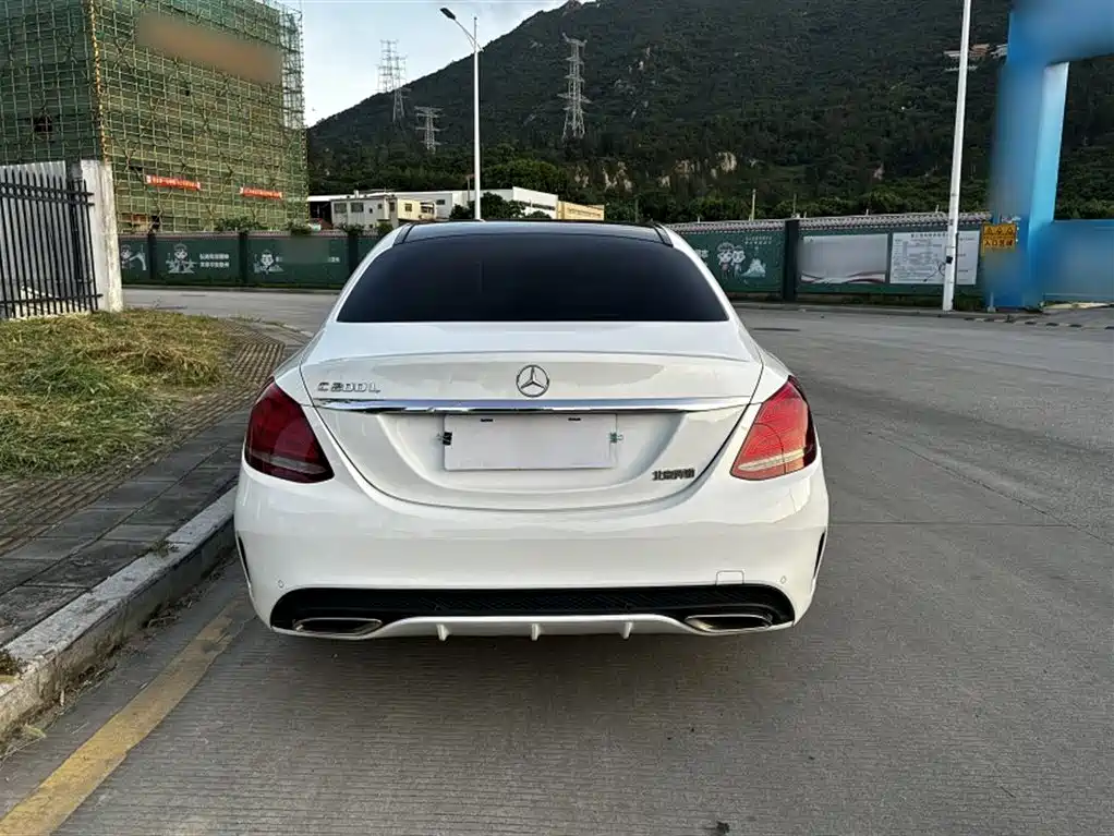 Mercedes-Benz C-Class 2017 Facelift C 200 L Sport Edition фото 8
