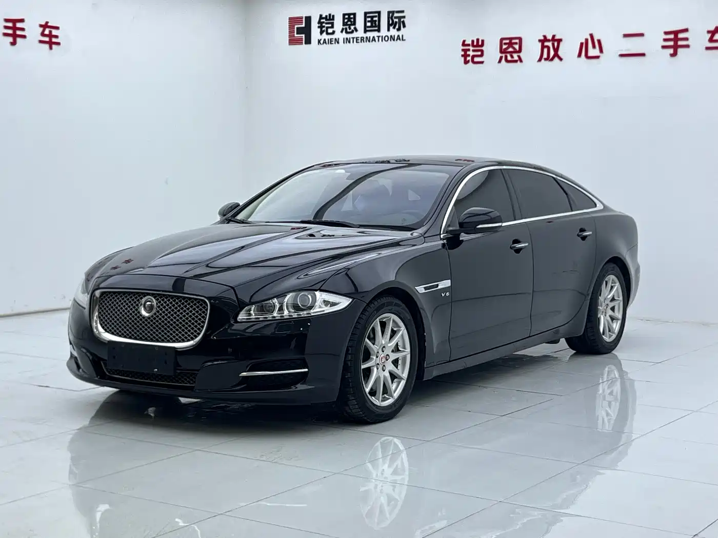 Jaguar XJ 2015 XJL 3.0 SC 2WD Panorama Business Edition