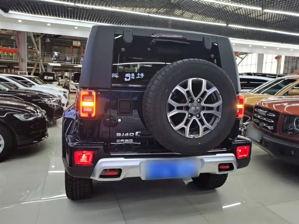 BAIC ORV Beijing Offroad BJ40 2024 2.0T Urban Hunter Glory Edition фото 6