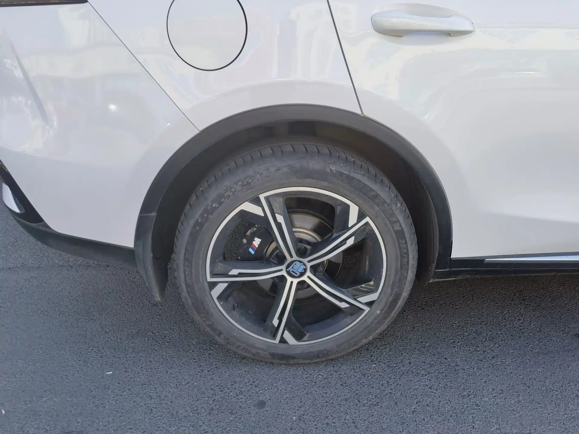 Фото 7 - BYD Tang