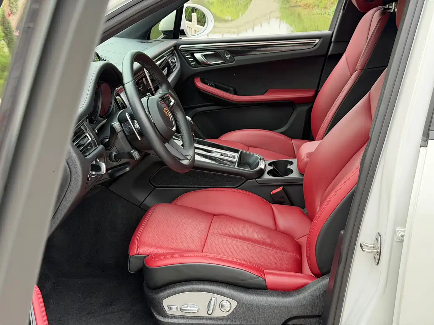 Porsche Macan 2023 Macan 2.0T фото 11