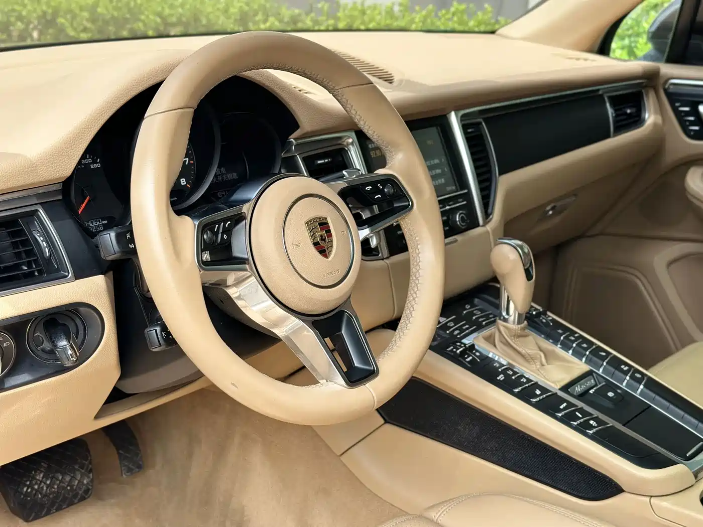 Porsche Macan 2016 Macan 2.0T фото 5
