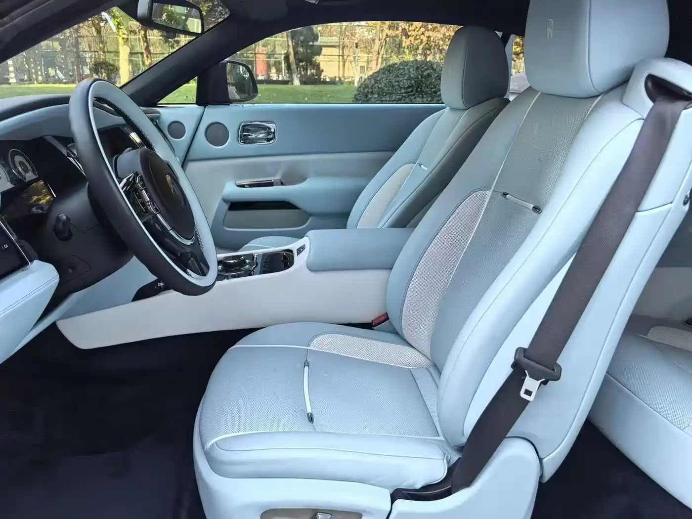 Rolls-Royce Wraith 2013 6.6T Standard фото 4