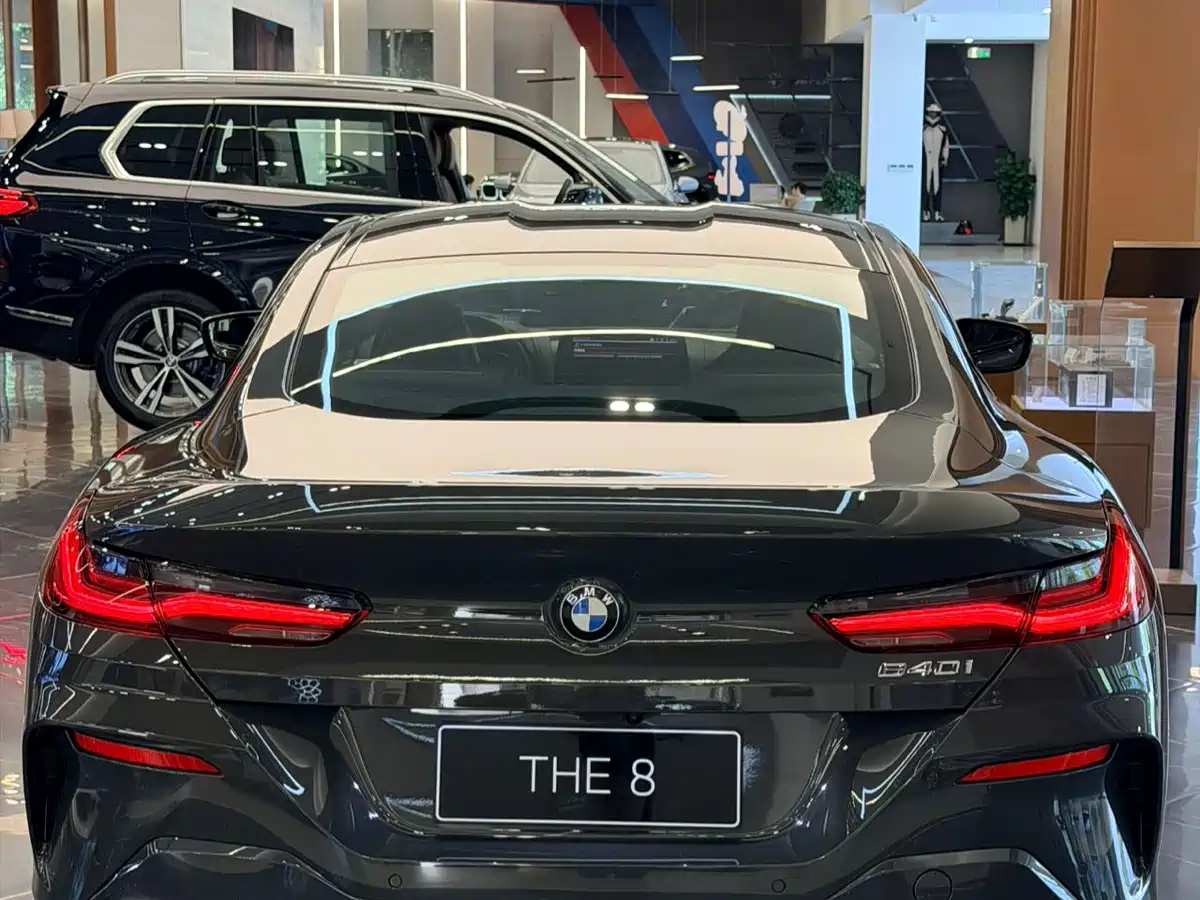 BMW 8 Series 2022 840i Coupe M Sport Package фото 9