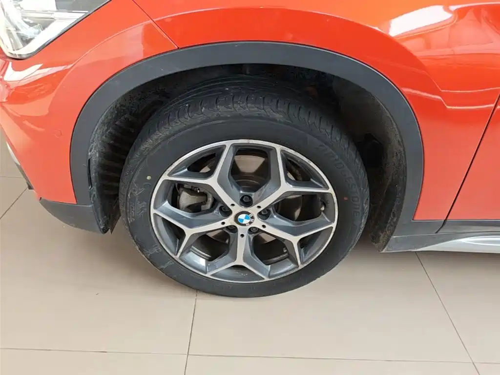 BMW X1 2016 sDrive20Li Luxury Model фото 22