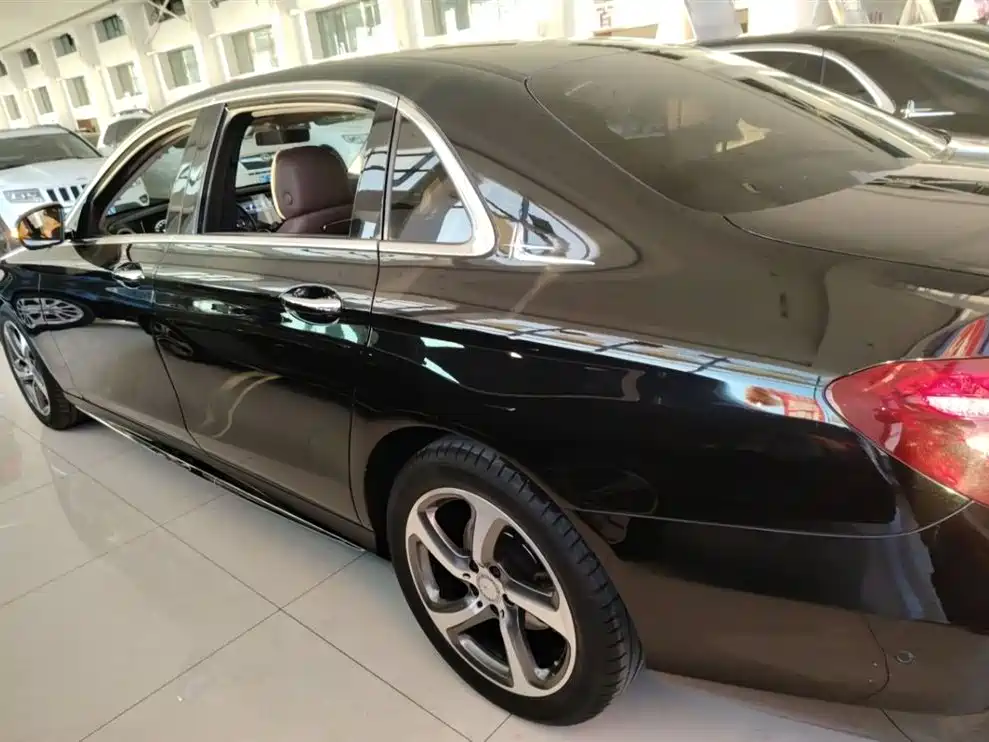 Mercedes-Benz E-Class 2017 E 200 L 4MATIC фото 12