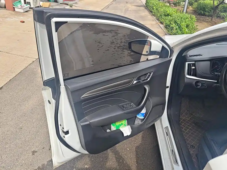 Roewe i6 2019 2019 PLUS 20T TST 4G Connected Flagship Super Edition