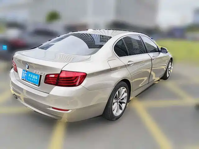 BMW 5 Series 2017 525Li Leading Edition — фото 5