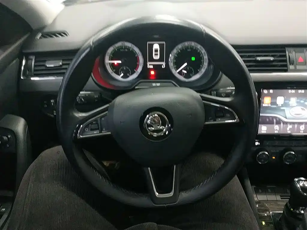 Škoda Octavia 2018 TSI280 DSG Flagship Edition фото 3