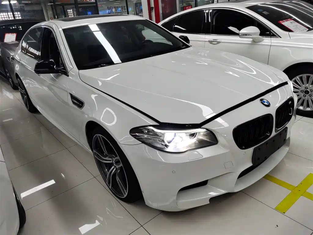BMW 5 Series 2014 525Li Luxury Design Package фото 20