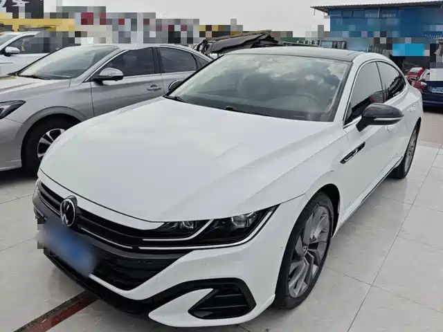 Volkswagen CC 380TSI, Яркий