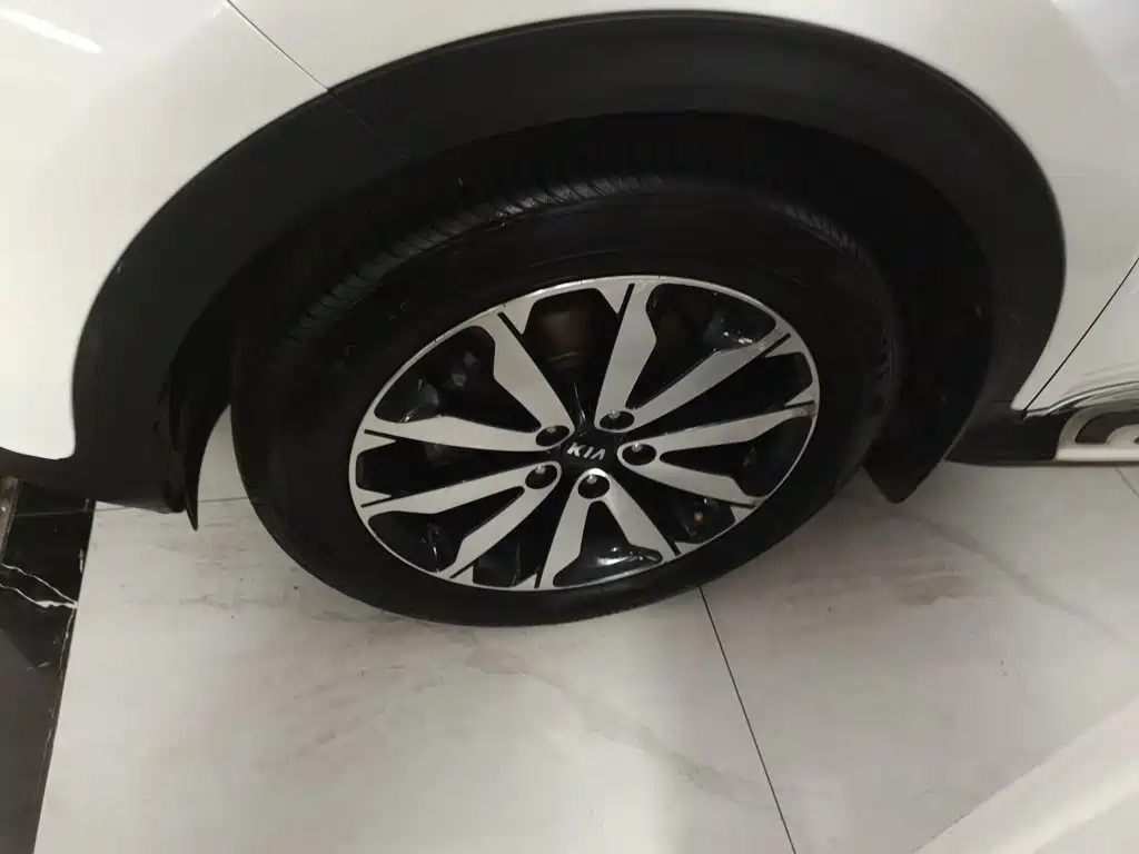 Kia KX5 2016 2016 Model 1.6T Automatic 2WD DLX