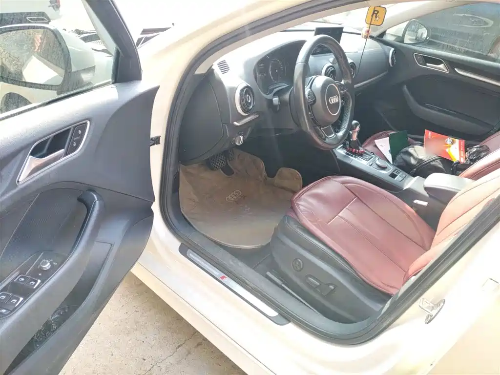 Audi A3 (Import) 2014 Limousine 40 TFSI S line Comfort фото 14