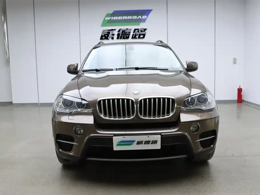 BMW X5 (Import) 2013 xDrive35i Leading фото 2