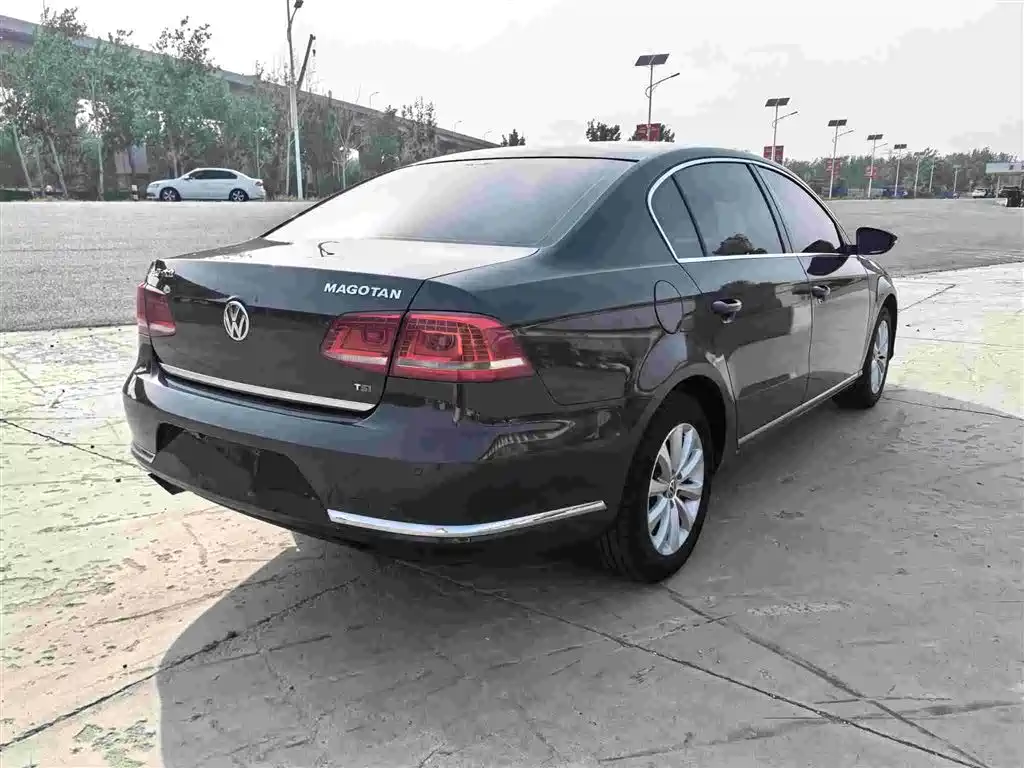 Volkswagen Magotan 2013 1.8TSI Luxury фото 4