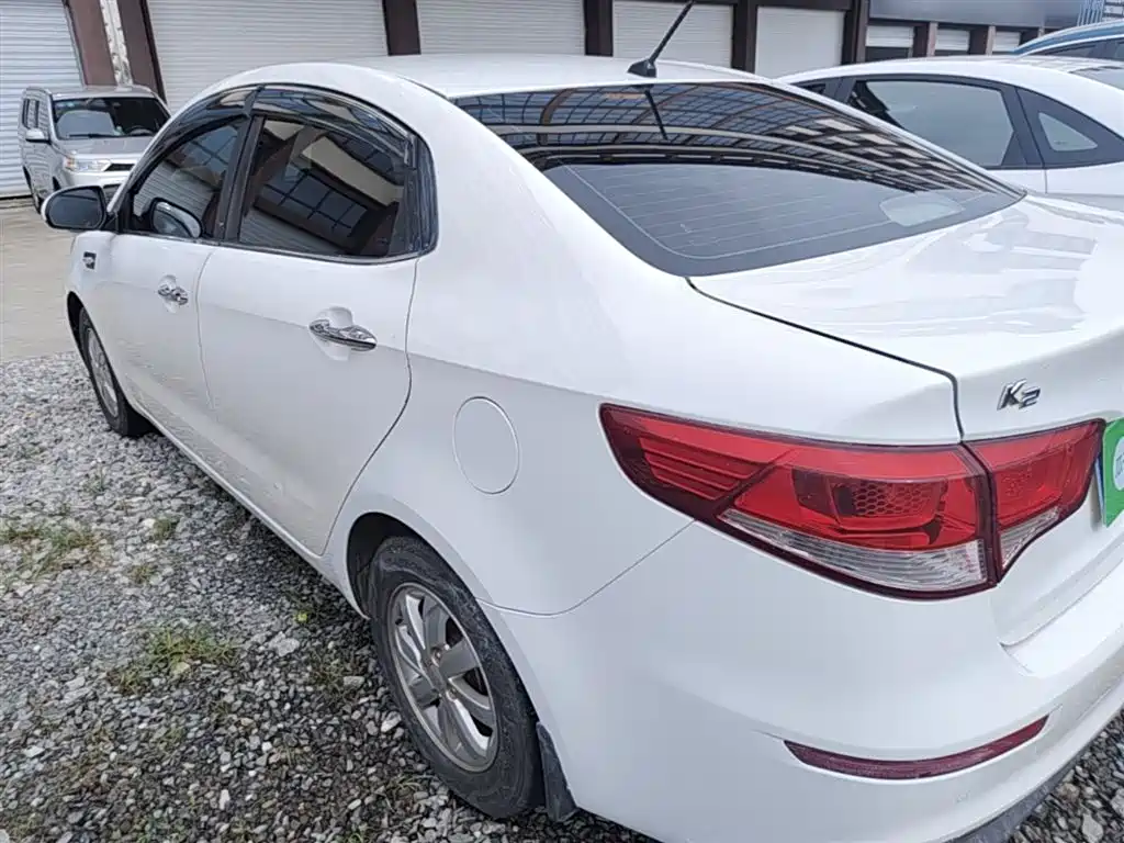 Kia K2 2015 Sedan 1.4L MT GLS фото 5