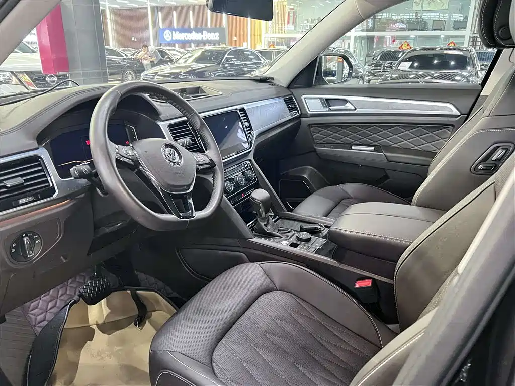 Volkswagen Teramont 2020 380TSI 4WD Flagship China V фото 6
