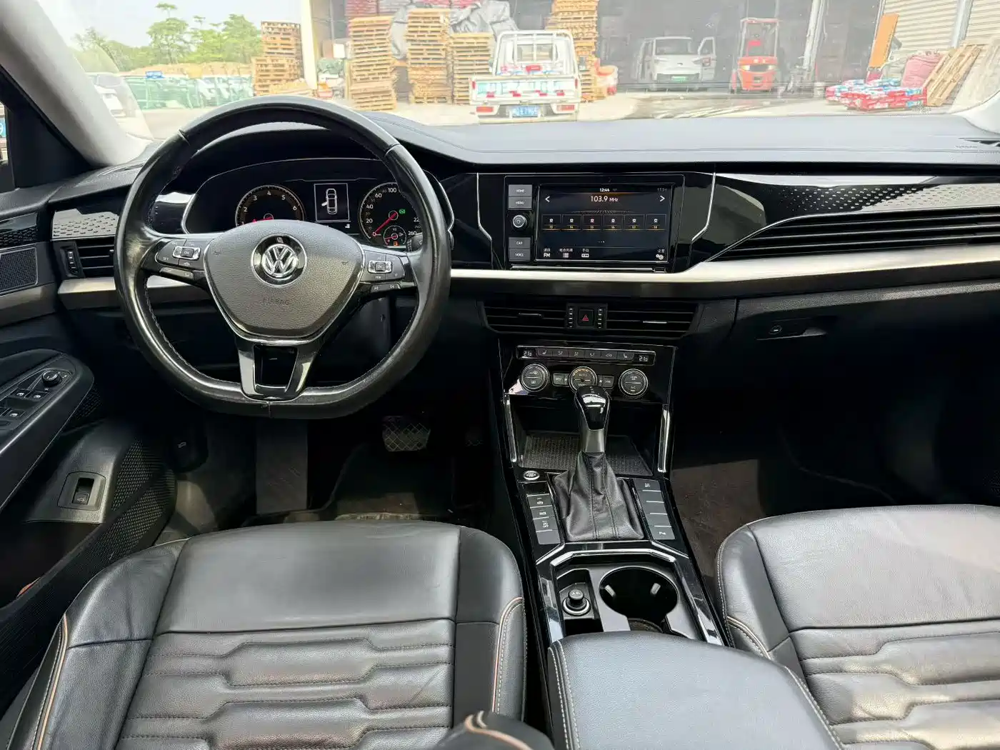Фото 5 - Volkswagen Passat