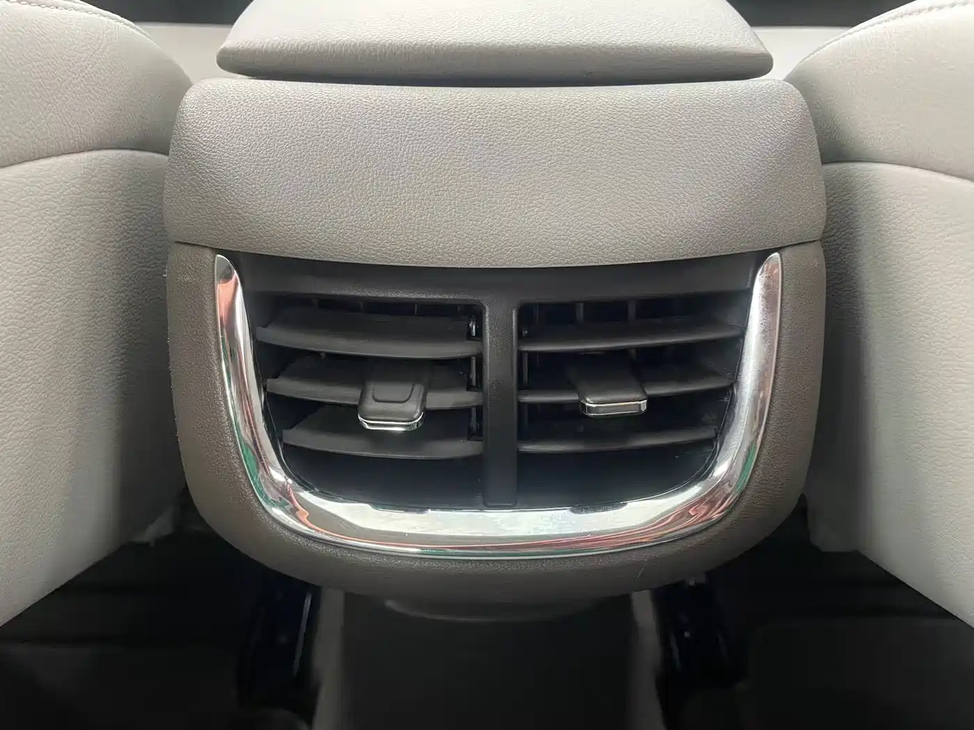Chevrolet Malibu XL 2017 1.5T Auto Enjoyment Edition фото 19