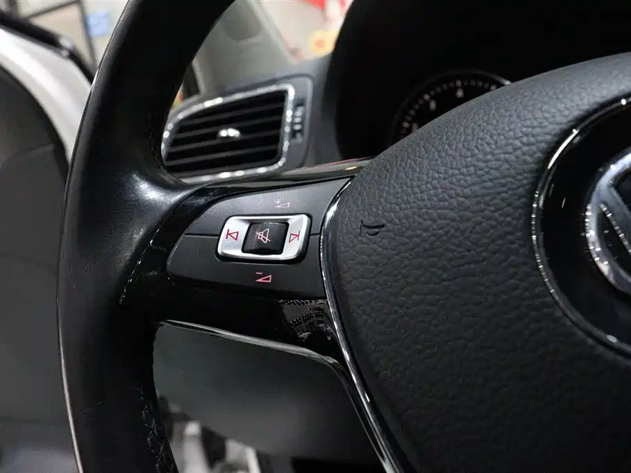 Volkswagen Polo 2018 1.5L Auto Comfort фото 14