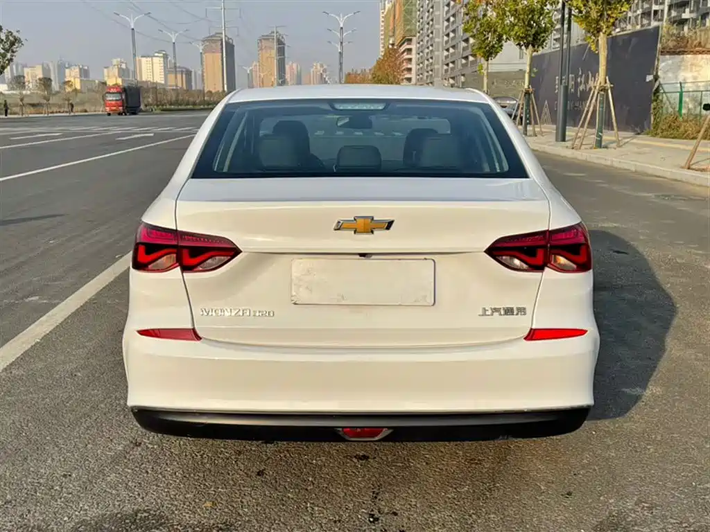CHEVROLET CRUZE