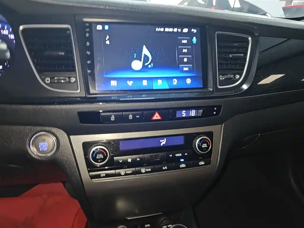 Hyundai Mistra 2014 1.8L Auto Smart GLS фото 13