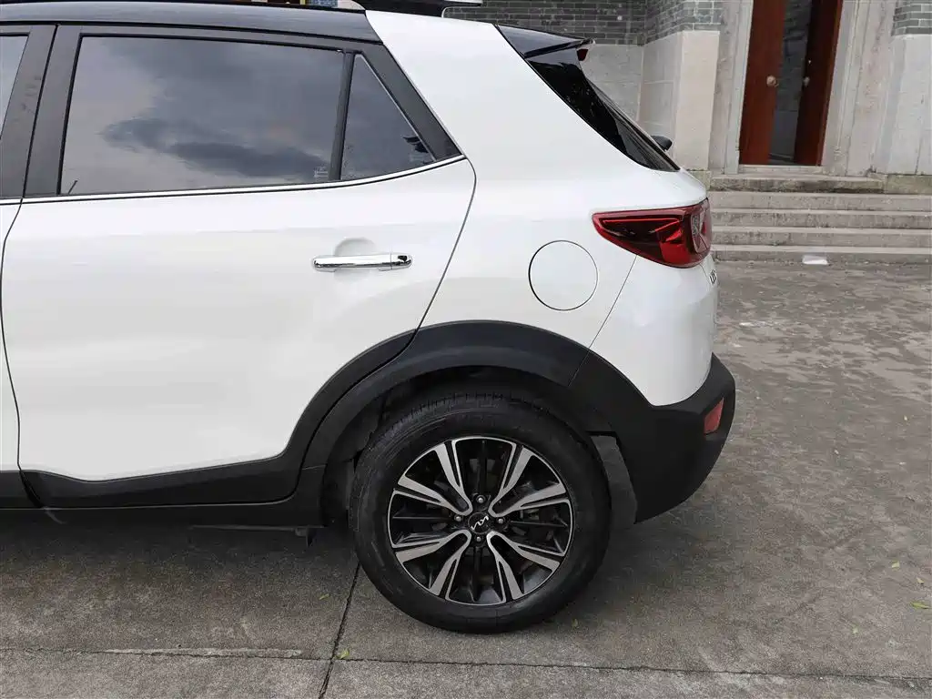 Kia KX1 2021 1.4L CVT Fun Sunroof Version фото 26