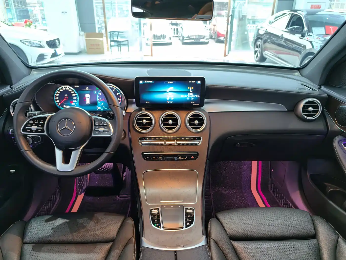 Mercedes-Benz GLC 2021 GLC 260 L 4MATIC Luxury фото 10