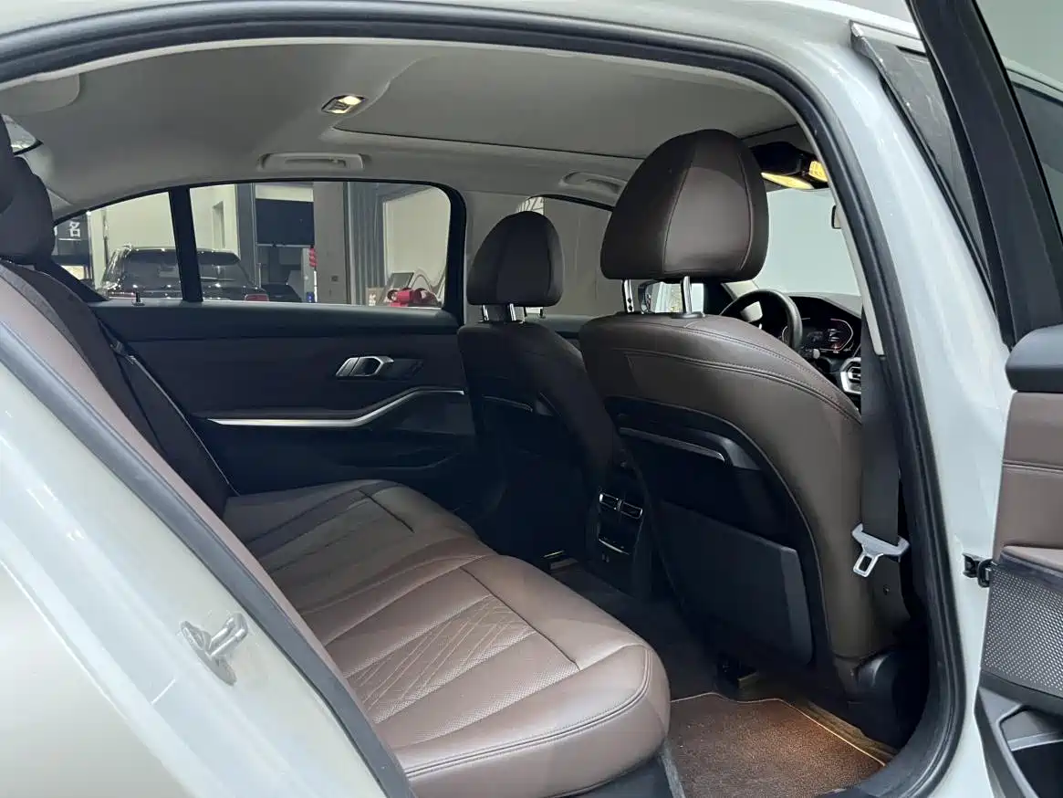 BMW 3 Series 2022 320Li M Sport Package фото 15