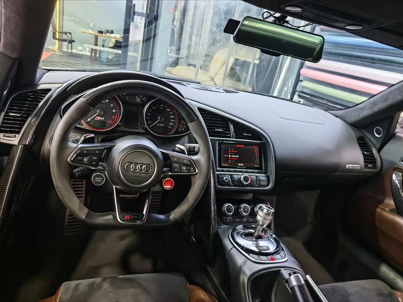 Audi R8 2014 5.2 FSI quattro фото 6