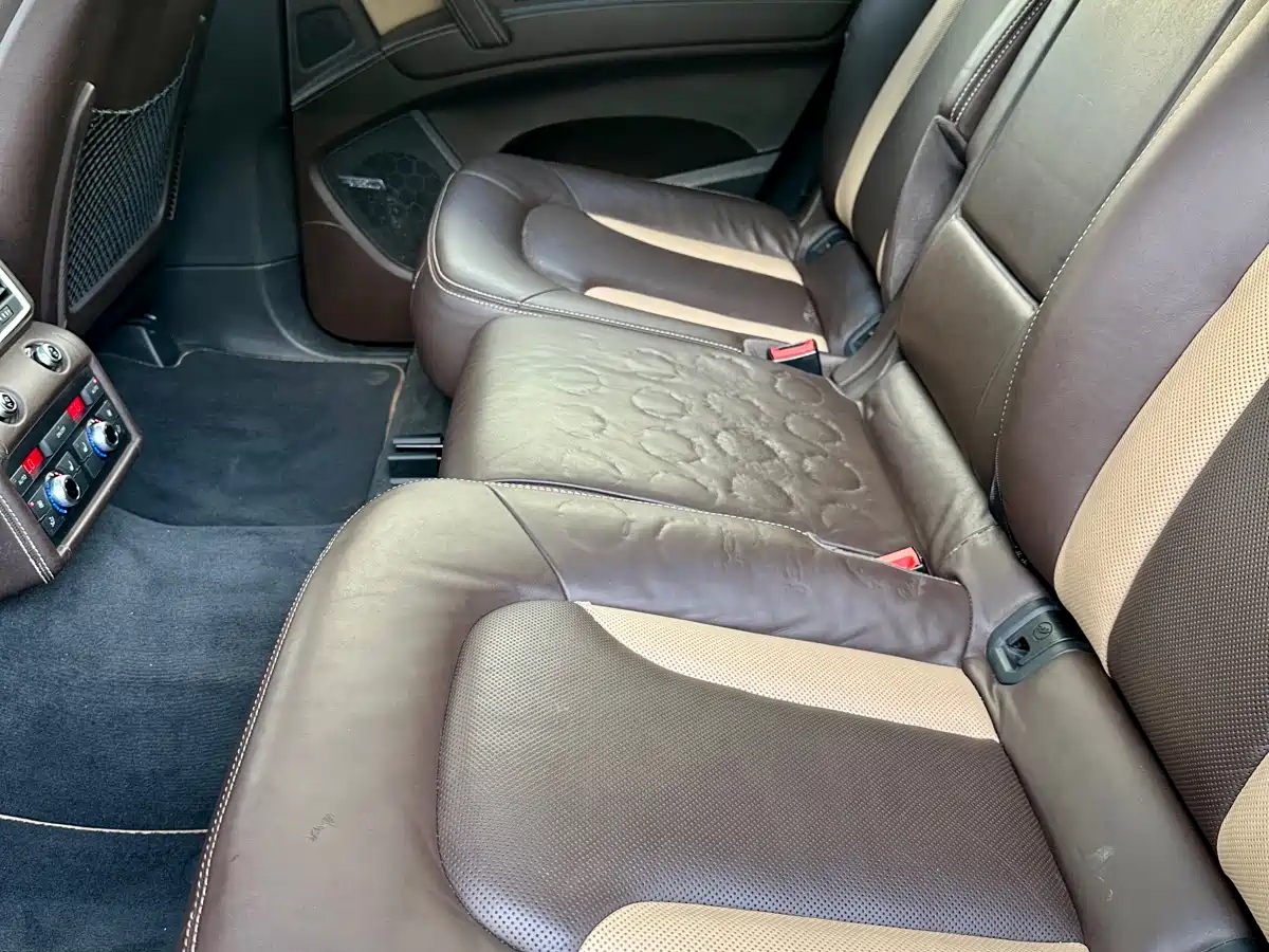Audi Q7 2011 3.0 TFSI Exclusive (200kW) фото 38