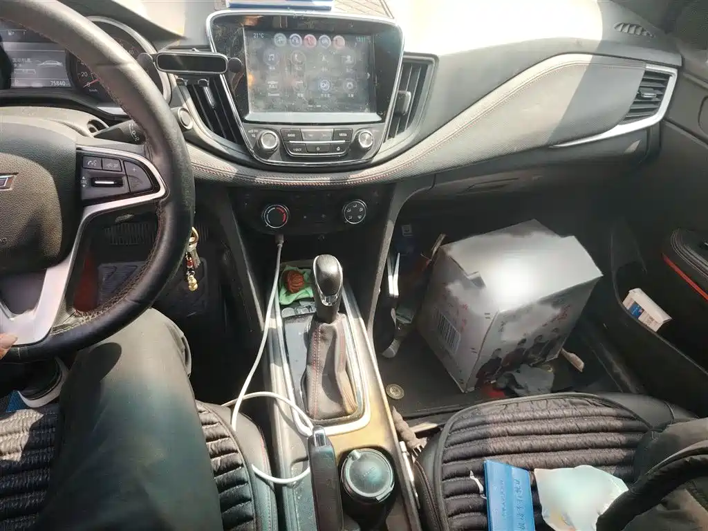 Chevrolet Monza 2019 RS 330T Auto Smooth Edition China VI фото 7