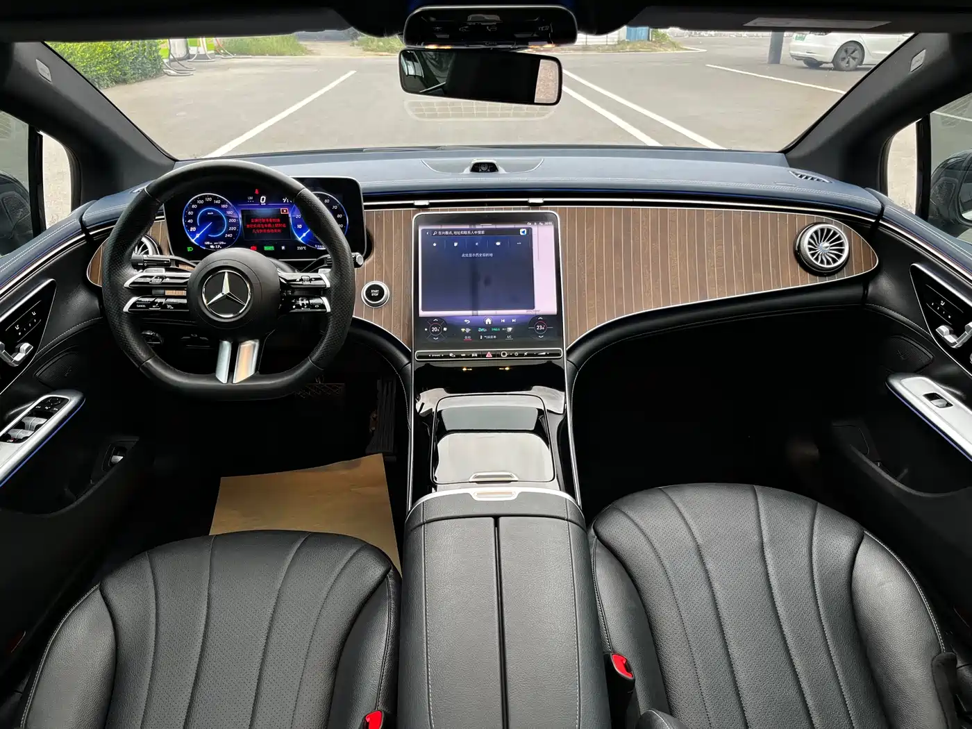 Mercedes-Benz EQE 2022 350 Pioneer Edition фото 21