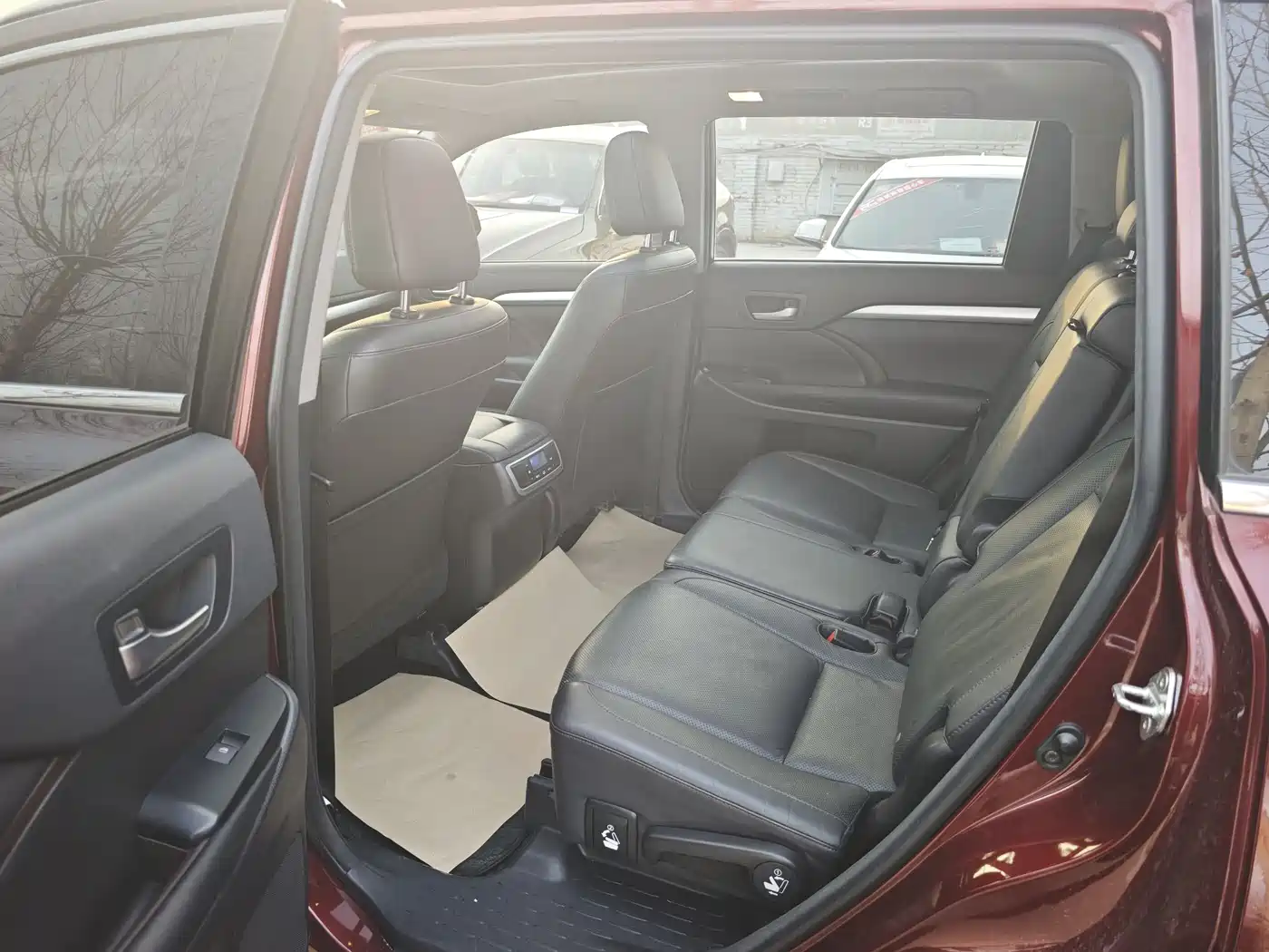 Toyota Highlander 2015 2.0T AWD Luxury Edition 7-seater фото 6