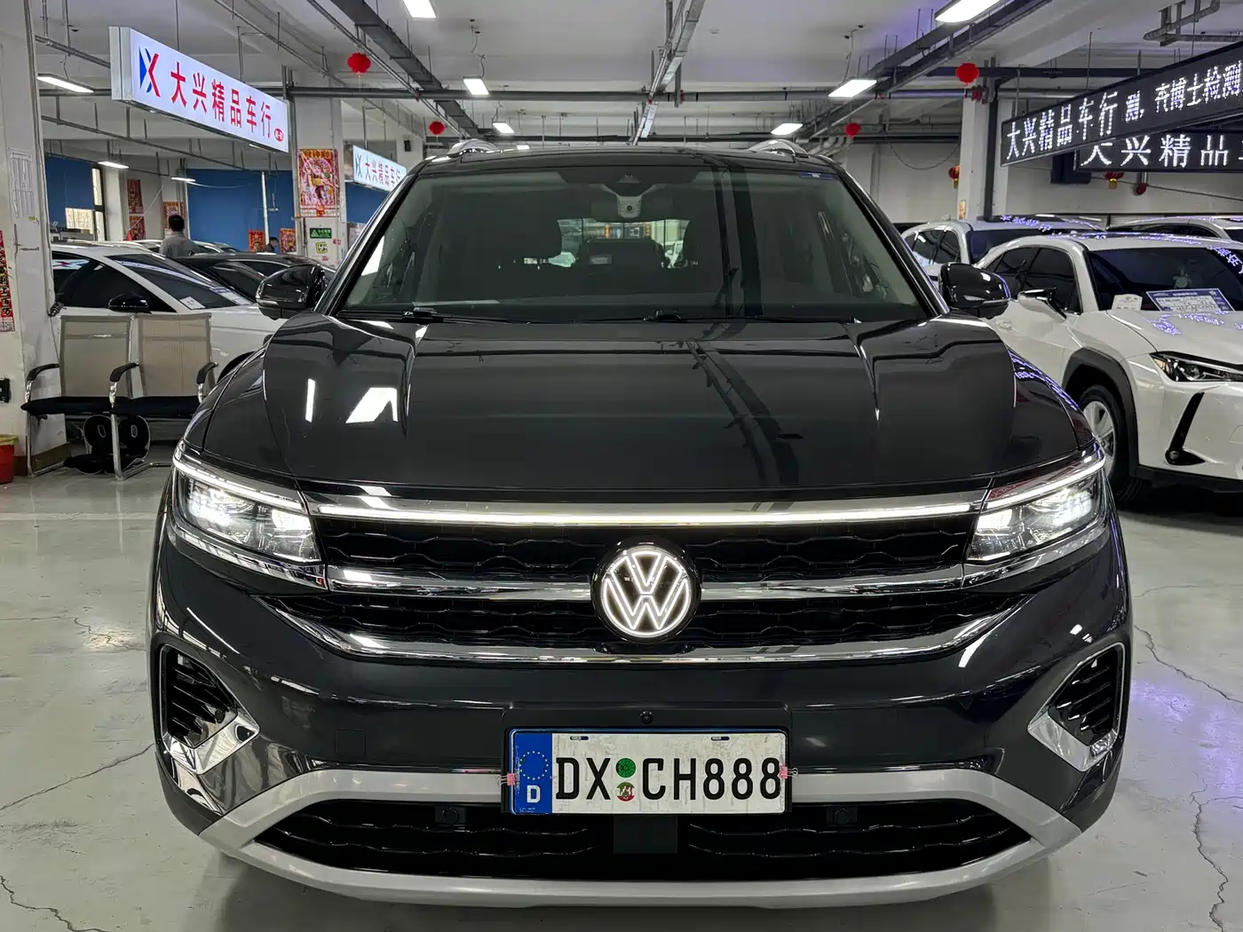Volkswagen Talagon 2023 Facelift 380TSI 4WD Luxury Premium Pro Edition 6-Seater фото 2